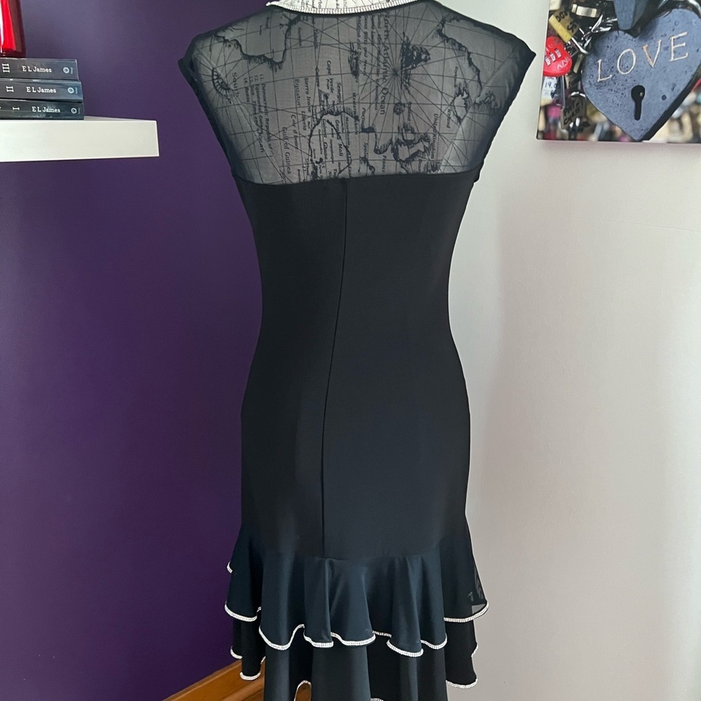 Frank Lyman Sleeveless Dress With Crystal Details - Picture 6 of 9